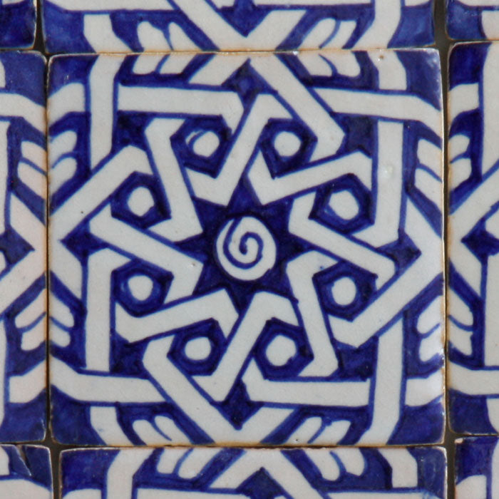 Handbemalte Fliese Daima