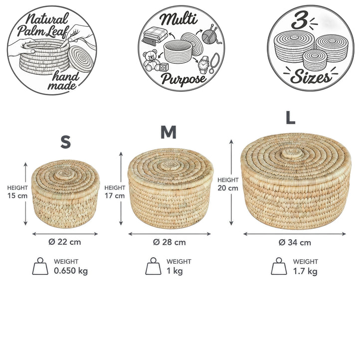 Palmblattkörbe mit Deckel: S Ø 22 × 15 cm, 3,5 Liter; M Ø 28 × 17 cm, 7 Liter; L Ø 34 × 20 cm, 15 Liter Volumen.