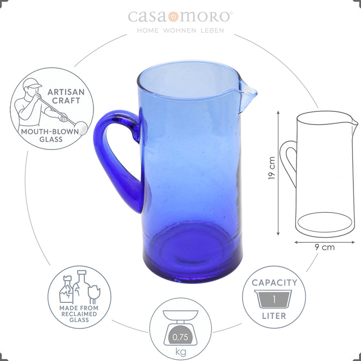 Simple glass carafe made from recycled glass – mouth-blown & dishwasher-safe