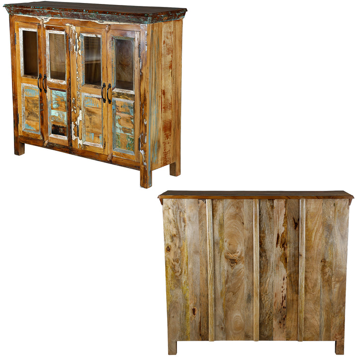 Front- und Rückansicht eines Sideboards aus massivem Holz mit Glastüren, freigestellt