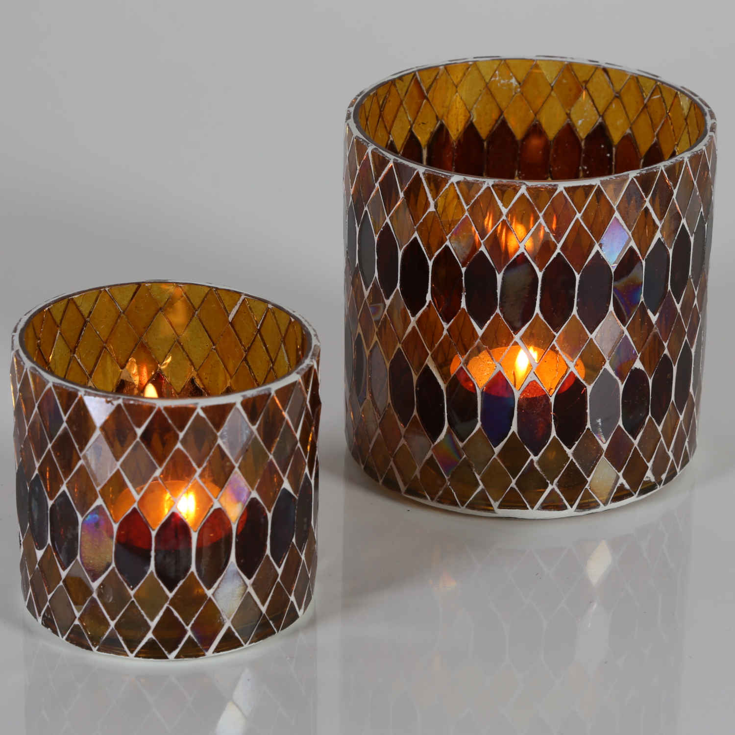 Windlicht Wili Rund Aus Goldfarbenem Alu – 11x15 Cm, Mit Durchbruchsmuster