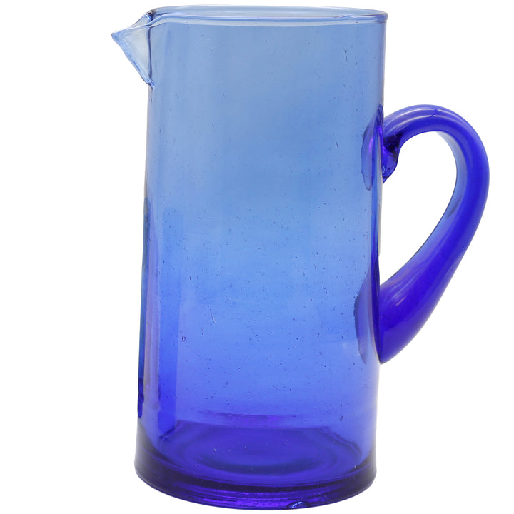 Blue glass water carafe – stylish table presentation for drinks